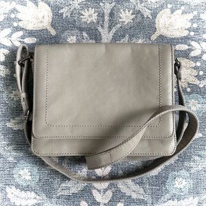 Chic Tan Sturdy Pebbled Leather Crossbody Bag